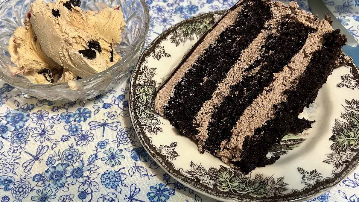OMG Shakes & Cakes – cake shop in Rainham town centre